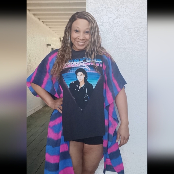 Upcycled Michael Jackson Graphic T-Shirt Poncho - Picture 7 of 7